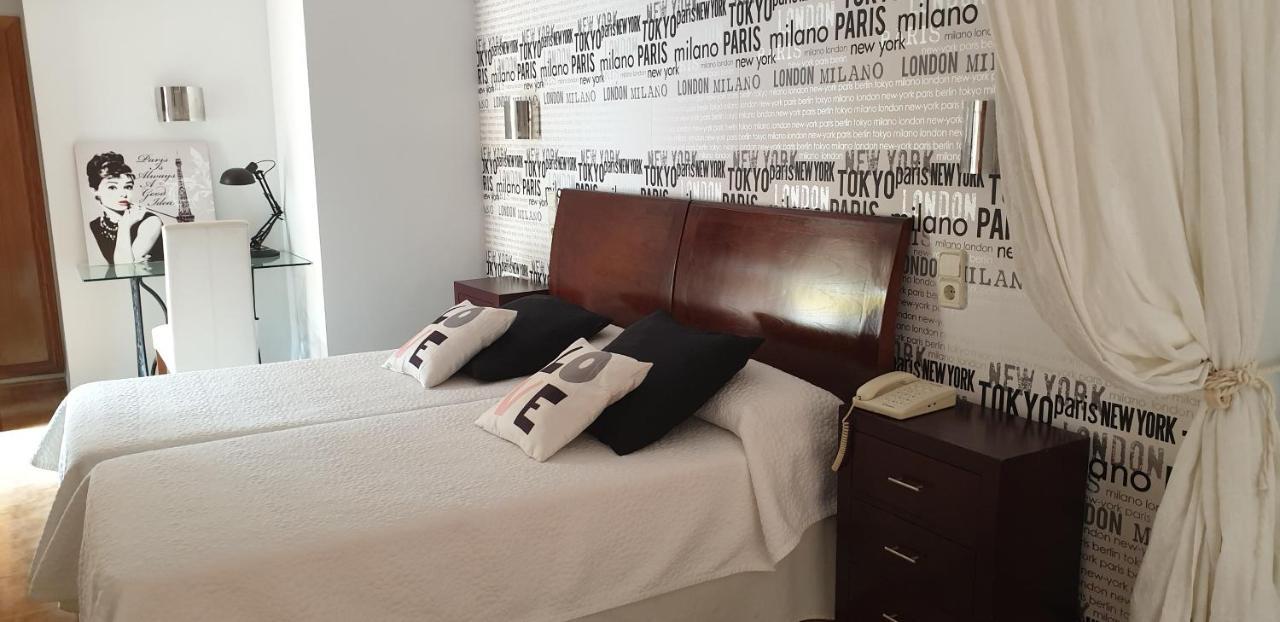 Hotel Iris La Eliana Εξωτερικό φωτογραφία